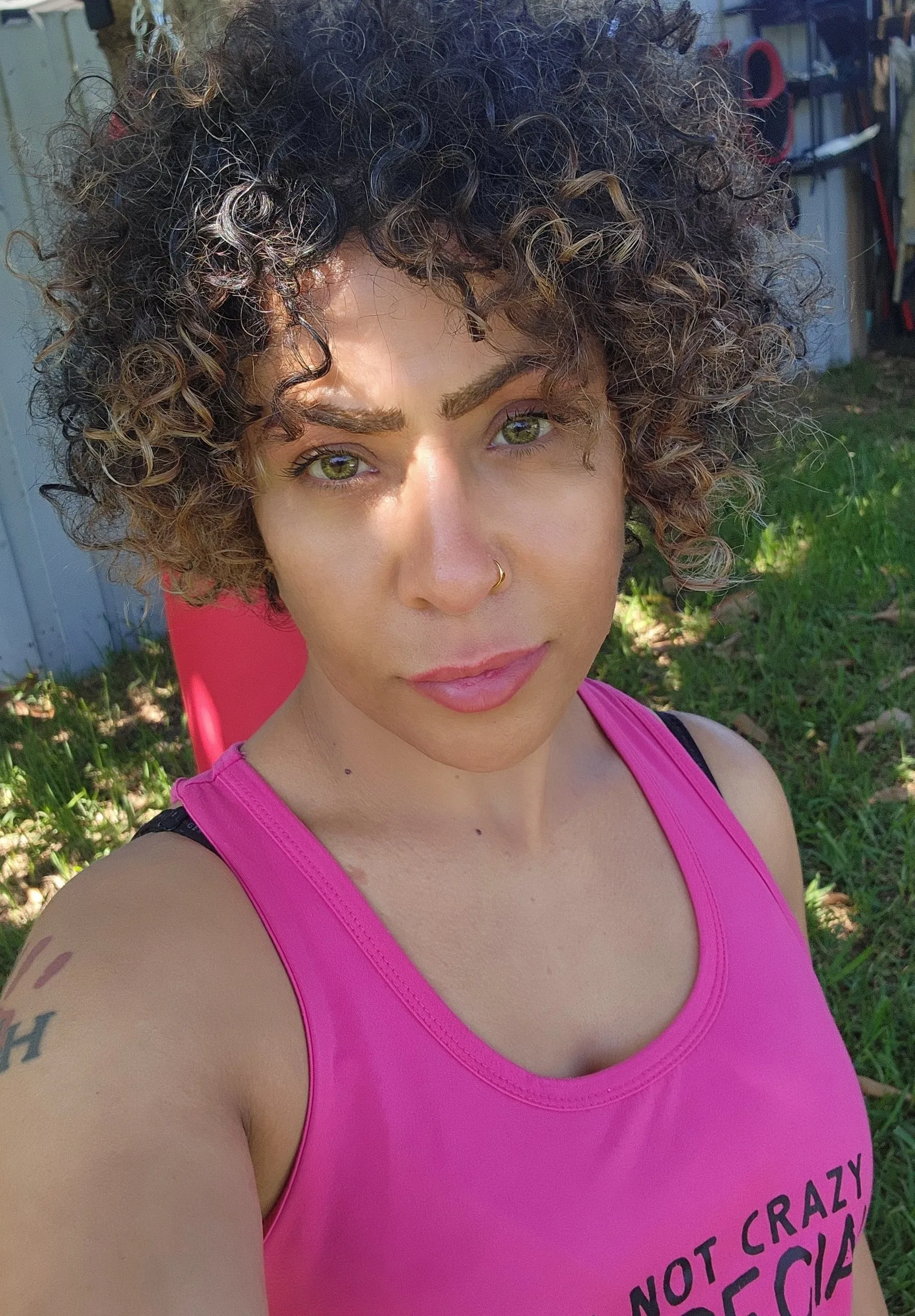 Lona